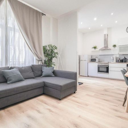 Petofi Apartment In The Center บูดาเปสต์ ภายนอก รูปภาพ