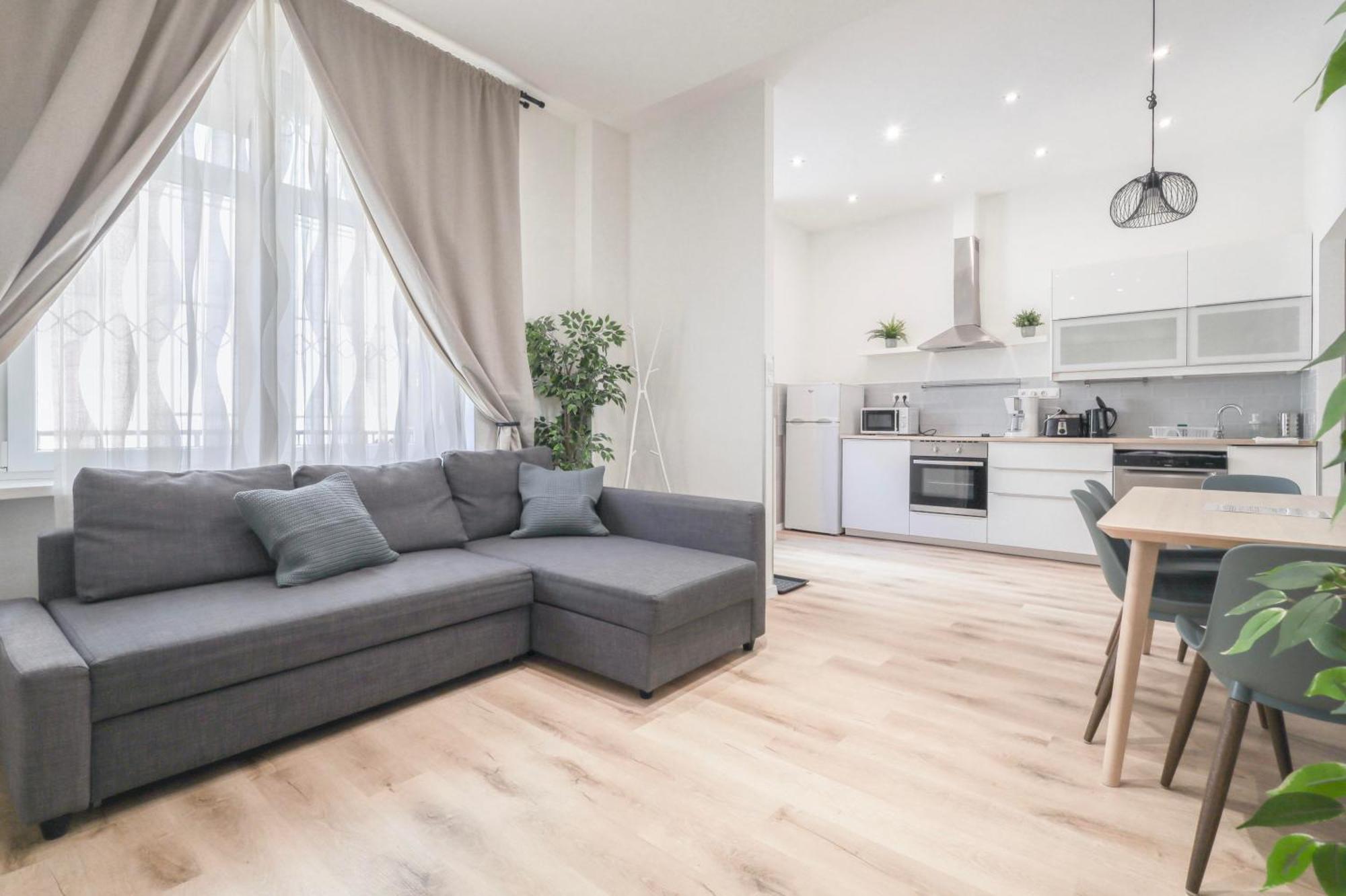 Petofi Apartment In The Center บูดาเปสต์ ภายนอก รูปภาพ
