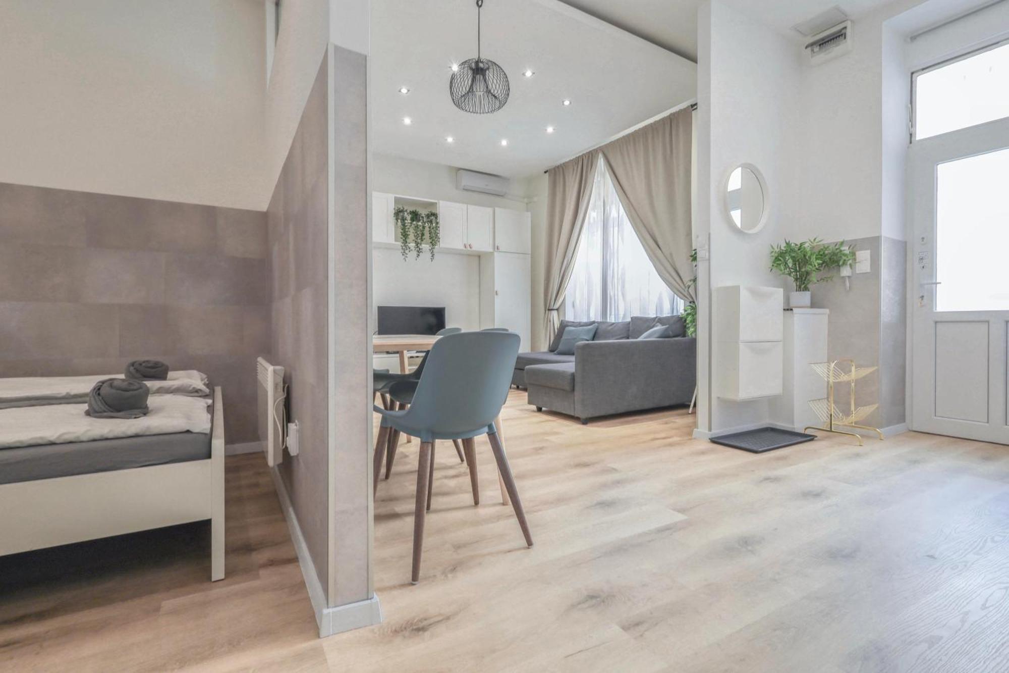 Petofi Apartment In The Center บูดาเปสต์ ภายนอก รูปภาพ